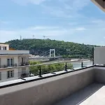 Danube Luxe Vista Apartment