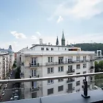 Danube Luxe Vista Apartment